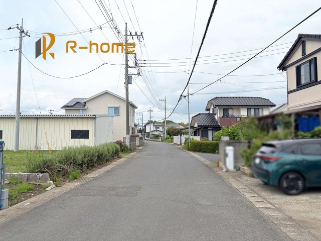 ひたちなか市三反田　新築戸建て　C号棟の前面道路含む現地写真|周辺環境も併せて案内致します♪
閑静な住宅地で笑顔あふれる新生活！
ぜひ現地へお越しください♪