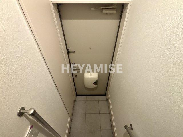 ルポゼ協和D棟の玄関