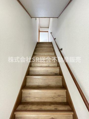 西堤学園町2丁目中古テラスハウスの内装|当日予約も大歓迎です！土日祝、雨の日やお子様連れのお客様の送迎も可能ですのでお気になさらずお問合せ下さい。お仕事終わりのお時間にも柔軟に対応致しますのでお気軽にお申し付け下さいませ。