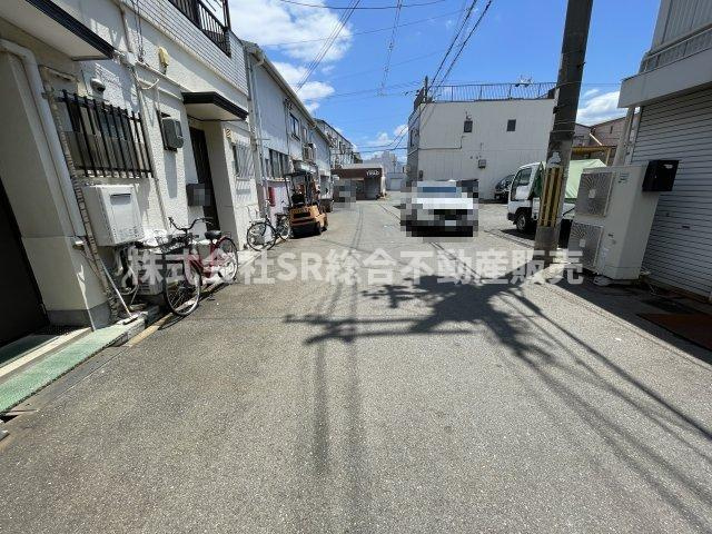 西堤学園町2丁目中古テラスハウスの前面道路含む現地写真|前面道路含む現地写真です