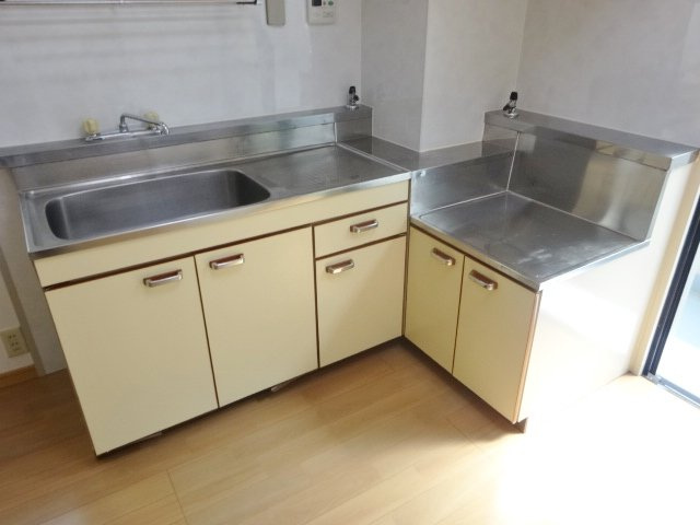 アーバンコート宝塚のキッチン