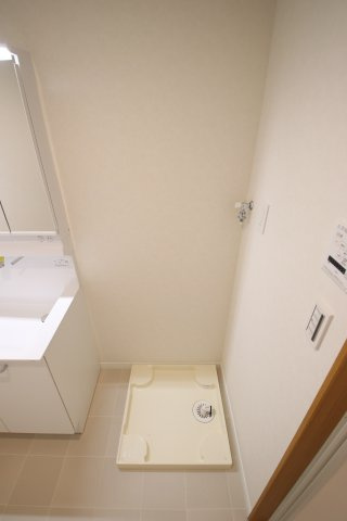 【設備】 | ブリーズテラス本町 | 室内洗濯機置場