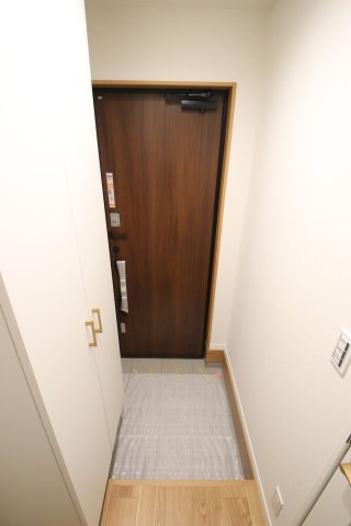 【玄関】 | ブリーズテラス本町