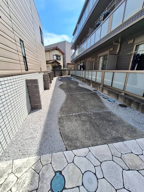 Ｌａｇｒａｎｇｅ　ラグランジュのエントランス