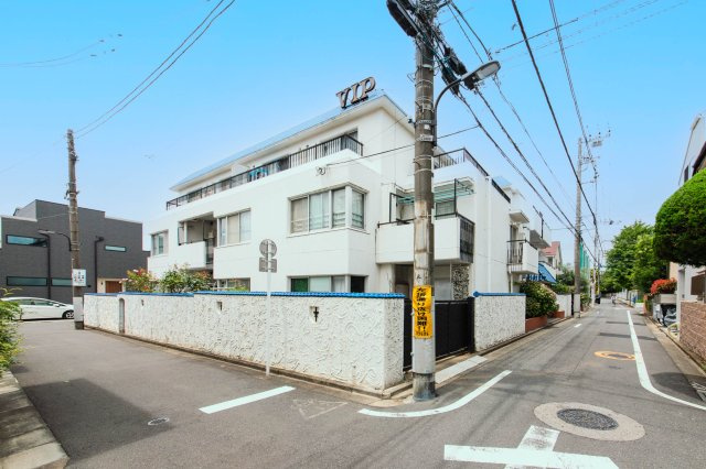 【外観】 | テラスハウスヴィップ東長崎 | 閑静な住宅街に建つ低層レジデンス