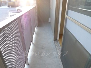メゾンクレールのバルコニー|防犯シャッターあり