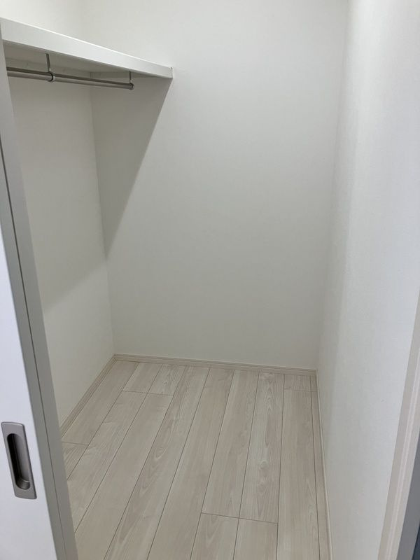 CREST西新のロビー
