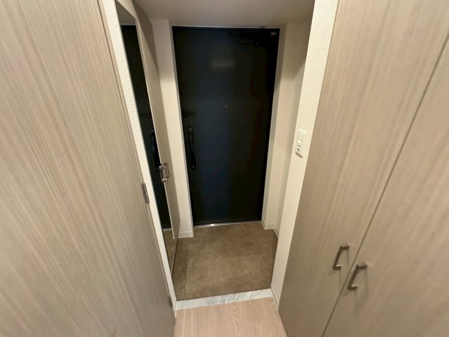 【玄関】 | ファーストフィオーレ十三エリオ