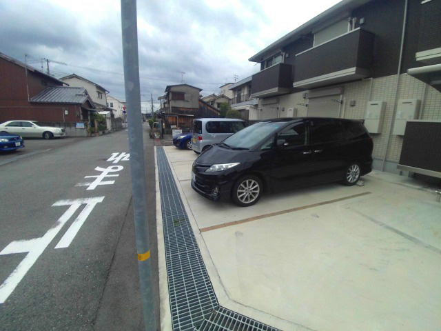 ヴェルヴィルの駐車場