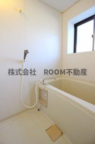 U・Sマンションの浴室|コンパクトで使いやすいお風呂です