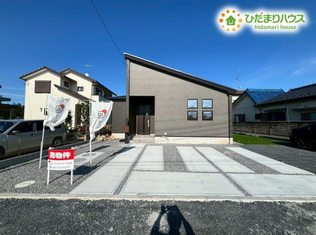 羽生市藤井上組2期　新築戸建　グラファーレ01の駐車場
