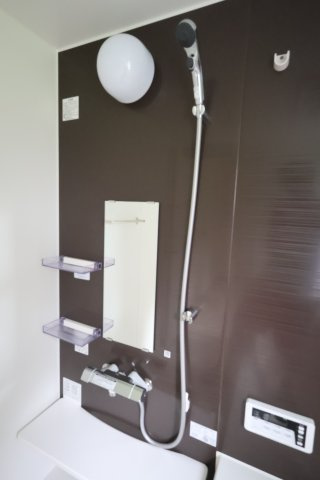 《仲介手数料無料》浦和区上木崎８丁目12-4新築一戸建て‎の浴室
