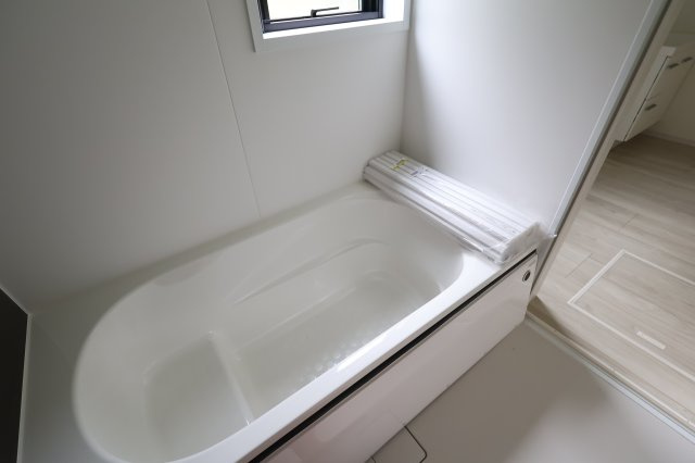 《仲介手数料無料》浦和区上木崎８丁目12-4新築一戸建て‎の浴室