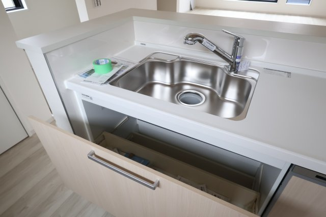 《仲介手数料無料》浦和区上木崎８丁目12-4新築一戸建て‎のキッチン