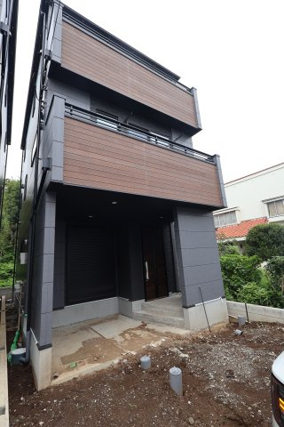 《仲介手数料無料》浦和区上木崎８丁目12-4新築一戸建て‎の外観|撮影日 2026年8月30日 11:00 曇り
