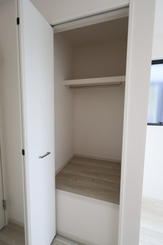 《仲介手数料無料》浦和区上木崎８丁目12-4新築一戸建て‎の収納