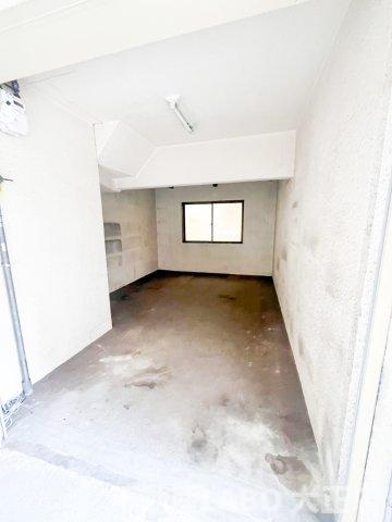 三軒家東貸家の駐車場