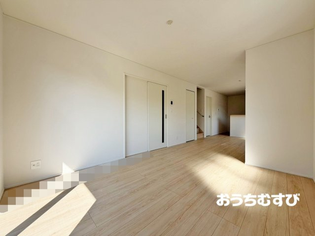 小牧市外堀第6(全2棟)の居間・リビング