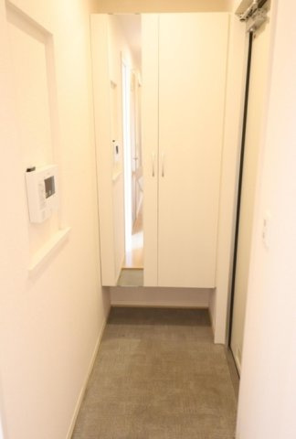 メテオールの玄関