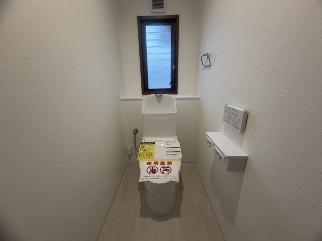 神戸西区竹の台１丁目戸建のトイレ