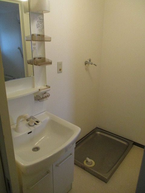 メゾン平和の玄関
