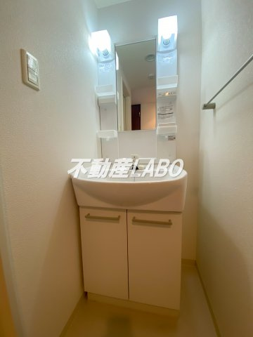 SWISS難波西の洗面所