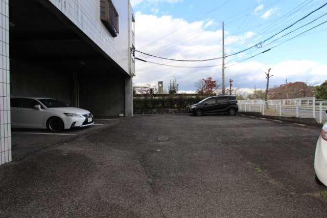 KIソシア1の駐車場