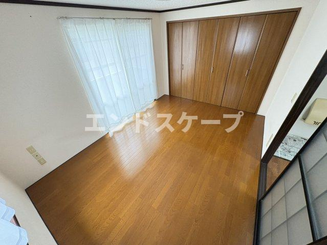 コンフォートハイツの居間・リビング|高崎、前橋のお部屋探しはエンドスケープまで！お客様の理想お聞かせ下さい♪