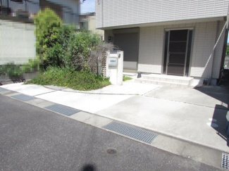 【駐車場】 | ～商談中～洲本市海岸通二丁目・一戸建 | 令和８年６月撮影
