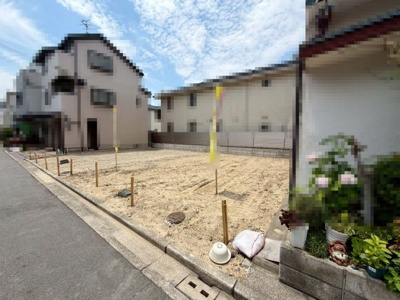 【外観】 | 上野芝向ヶ丘町１丁　売土地 | 周辺にはスーパーや薬局など、商業施設がそろっていますよ！とても住みやすい環境です！