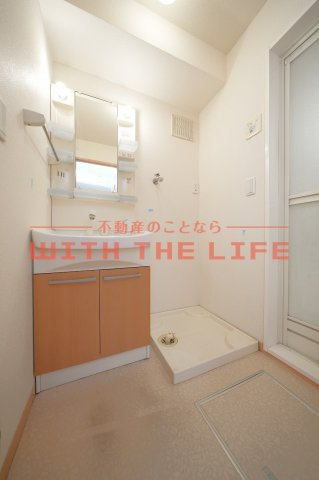 グランドソレーユ東合川【キャッシュバック対象物件】の洗面所|広い洗面スペース