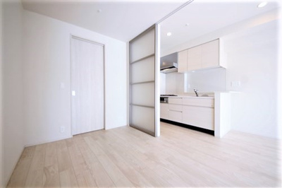 【洋室】 | OPUS RESIDENCE SHINSAIBASHI SOUTH