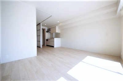 【洋室】 | OPUS RESIDENCE SHINSAIBASHI SOUTH