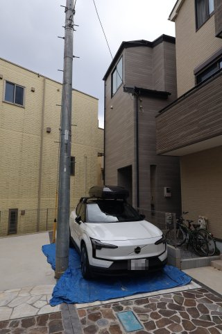 《仲介手数料無料》中央区大戸５丁目1-10-3新築一戸建て‎サニータウンの外観|分譲地の一番奥なので車は長い道をバックで運転して駐車するようになります。