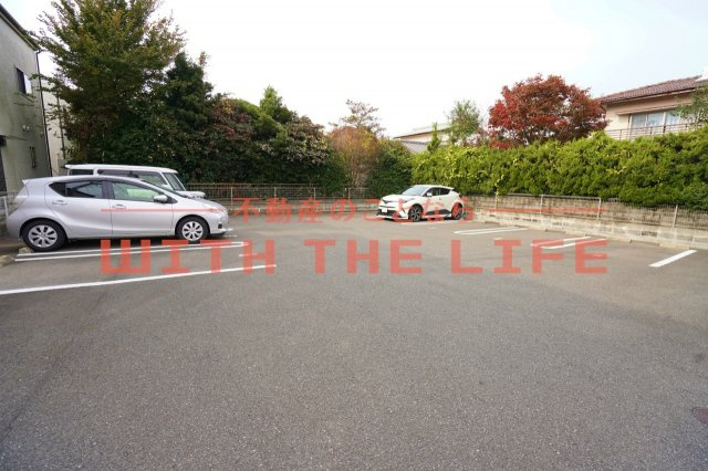 アモリール津福【キャッシュバック対象の物件】の駐車場|駐車場です