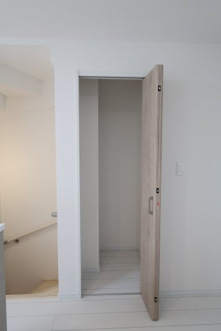 《仲介手数料無料》中央区大戸５丁目1-10-3新築一戸建て‎サニータウンの収納