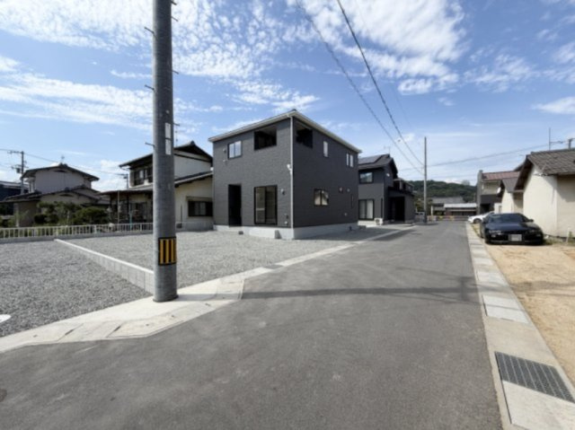【前面道路含む現地写真】 | クレイドルガーデン倉敷市連島町鶴新田第17 (全4棟)
