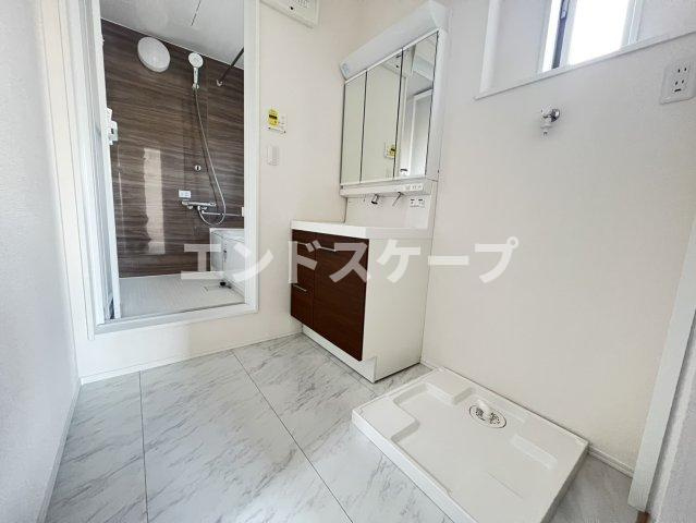 フェリーチェ飯塚の洗面所|高崎、前橋のお部屋探しはエンドスケープまで！お客様の理想お聞かせ下さい♪