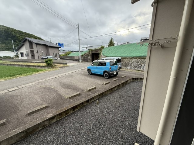 アルタス大山の駐車場