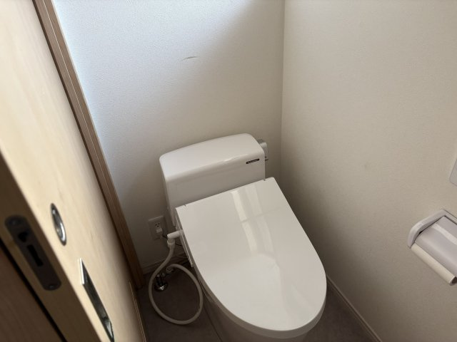 豊城貸家のトイレ