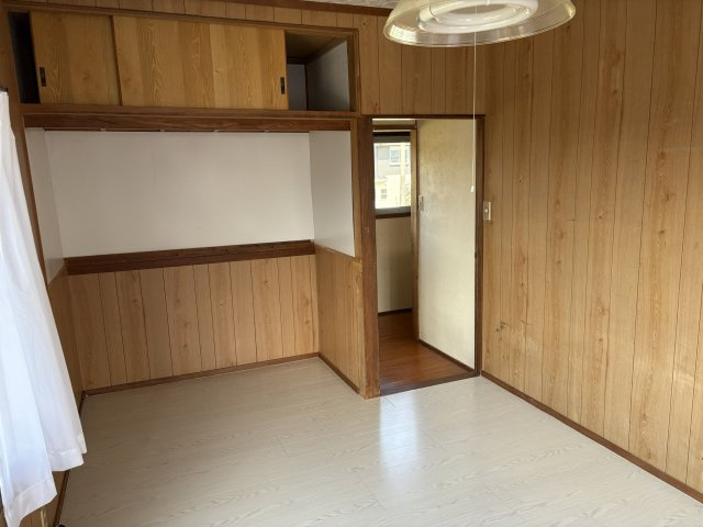 豊城貸家の洋室