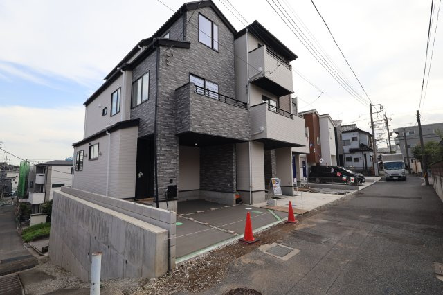 《仲介手数料無料》南区神明２丁目4-9新築一戸建てケイアイグレイスの外観