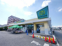 マミーマート狭山ヶ丘店まで590m