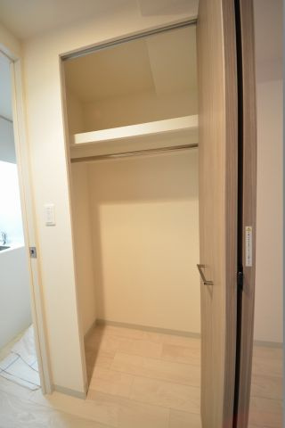 プレサンス松屋町駅前の収納|プレサンス松屋町駅前　クローゼット