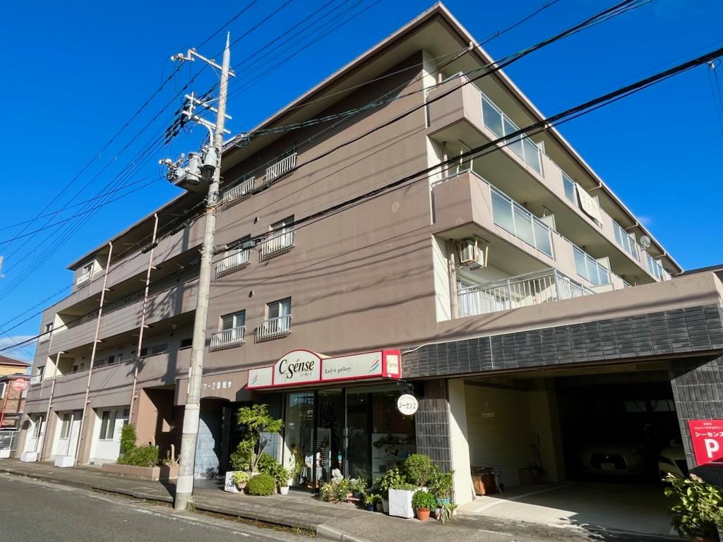近江八幡市出町の店舗一部