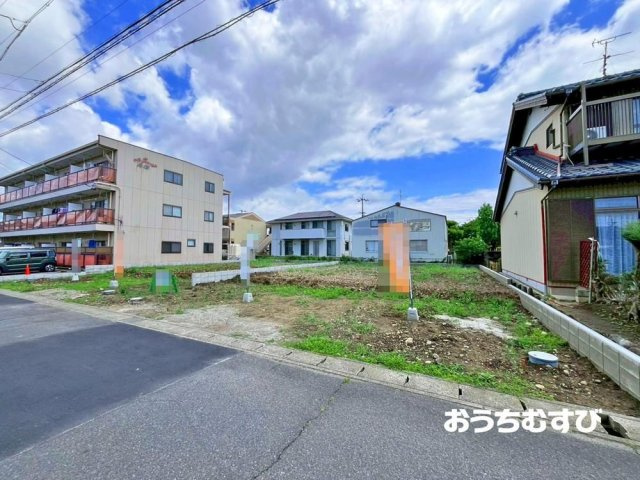 小牧市外堀第5(全4棟)の前面道路含む現地写真