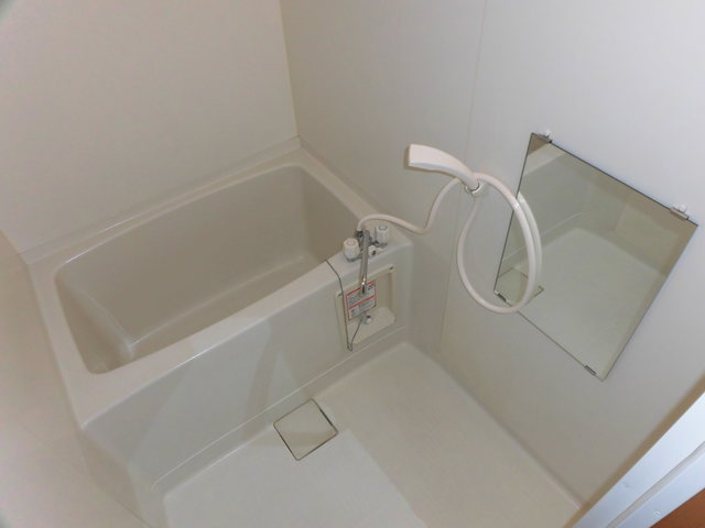 ニューシティアパートメンツ円上町の浴室|前回募集時の写真です。