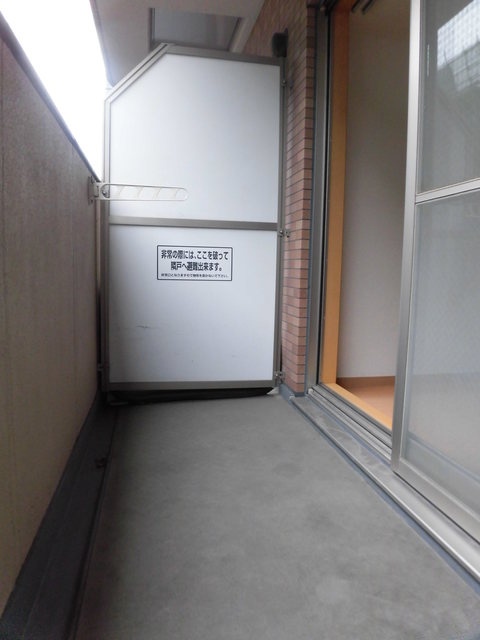 ニューシティアパートメンツ円上町のバルコニー|前回募集時の写真です。