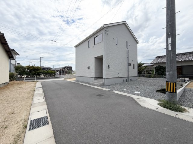 【前面道路含む現地写真】 | クレイドルガーデン倉敷市連島町鶴新田第17 (全4棟)