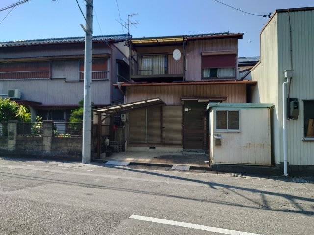 売土地　静岡市駿河区西脇の外観|南東向きのため朝から明るい陽光が差し込み、日当たりの良い住まいづくりが可能です。